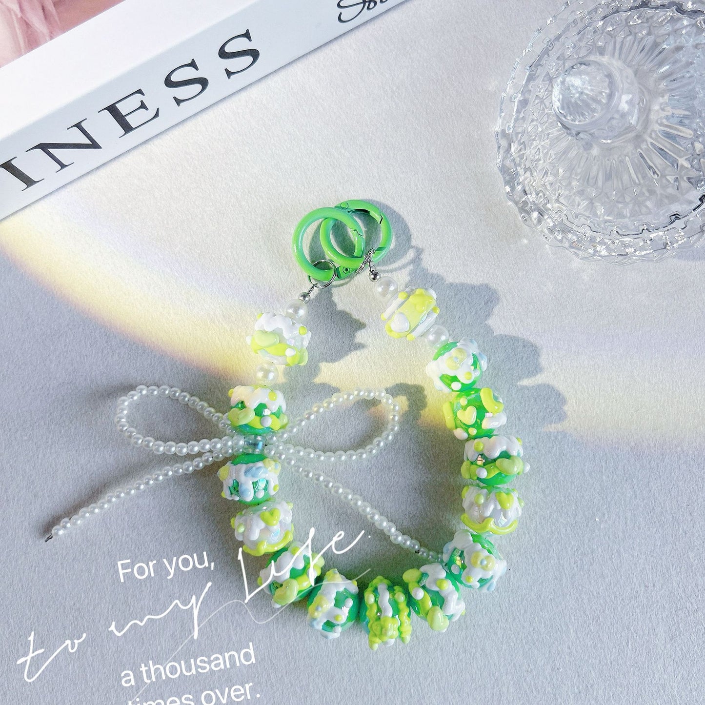 Korean small fresh pearl mobile phone chain bag pendant full of oil heavy industry hand-painted beads Xiaohongshu same mobile phone pendant