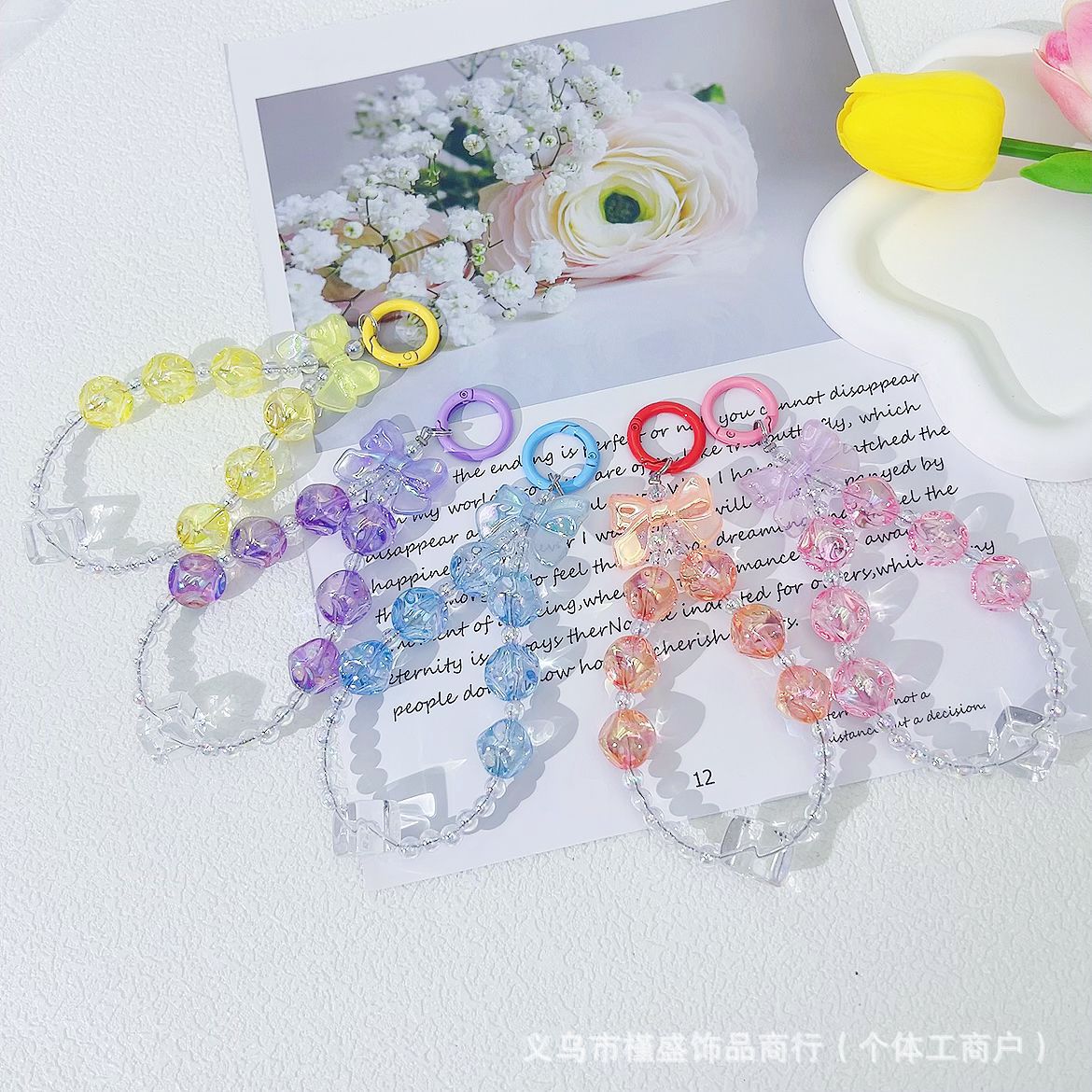 New high-transparency fig mobile phone chain pendant, candy-colored bead string key, earphone bag pendant, creative couple accessories.