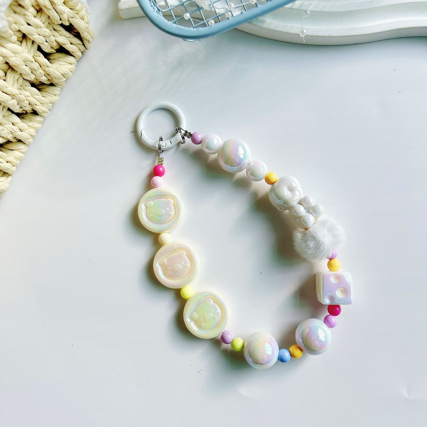 Autumn and winter new pig calcium tablets mobile phone chain colored rice bead string pendant car keychain earphone bag accessories