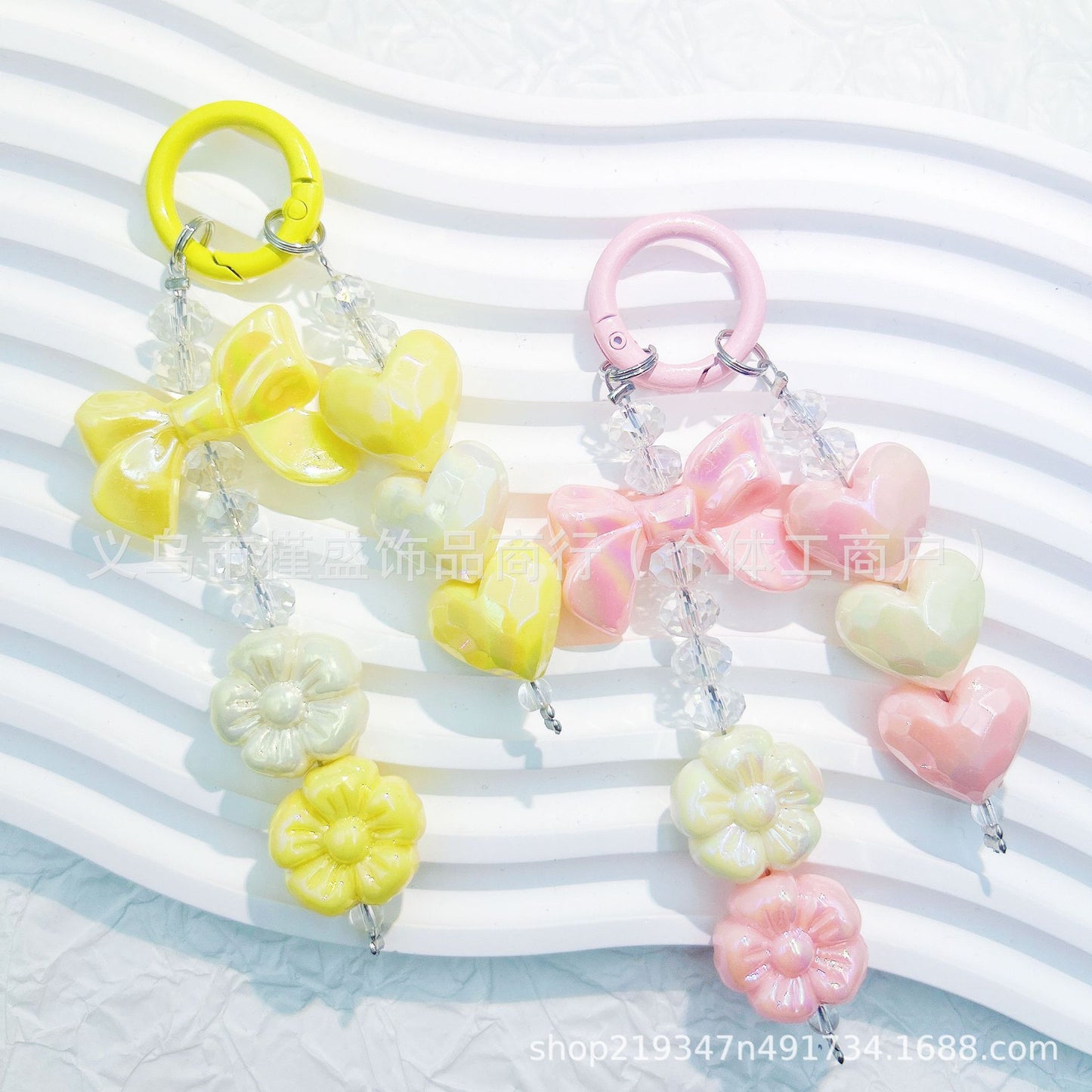 New electroplating cutting surface love bead string mobile phone chain pendant short car keychain pendant Xiaohongshu same style