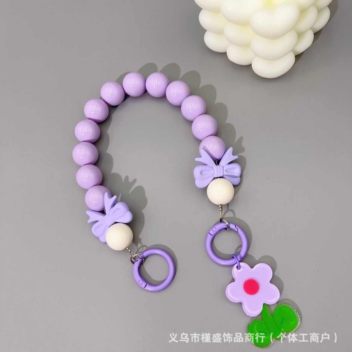 New cartoon cute acrylic flower mobile phone chain Xiaohongshu same student water cup hanging chain luggage accessories