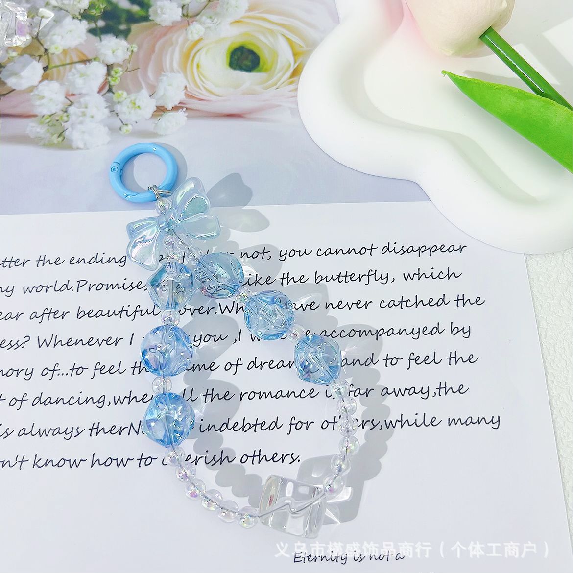 New high-transparency fig mobile phone chain pendant, candy-colored bead string key, earphone bag pendant, creative couple accessories.