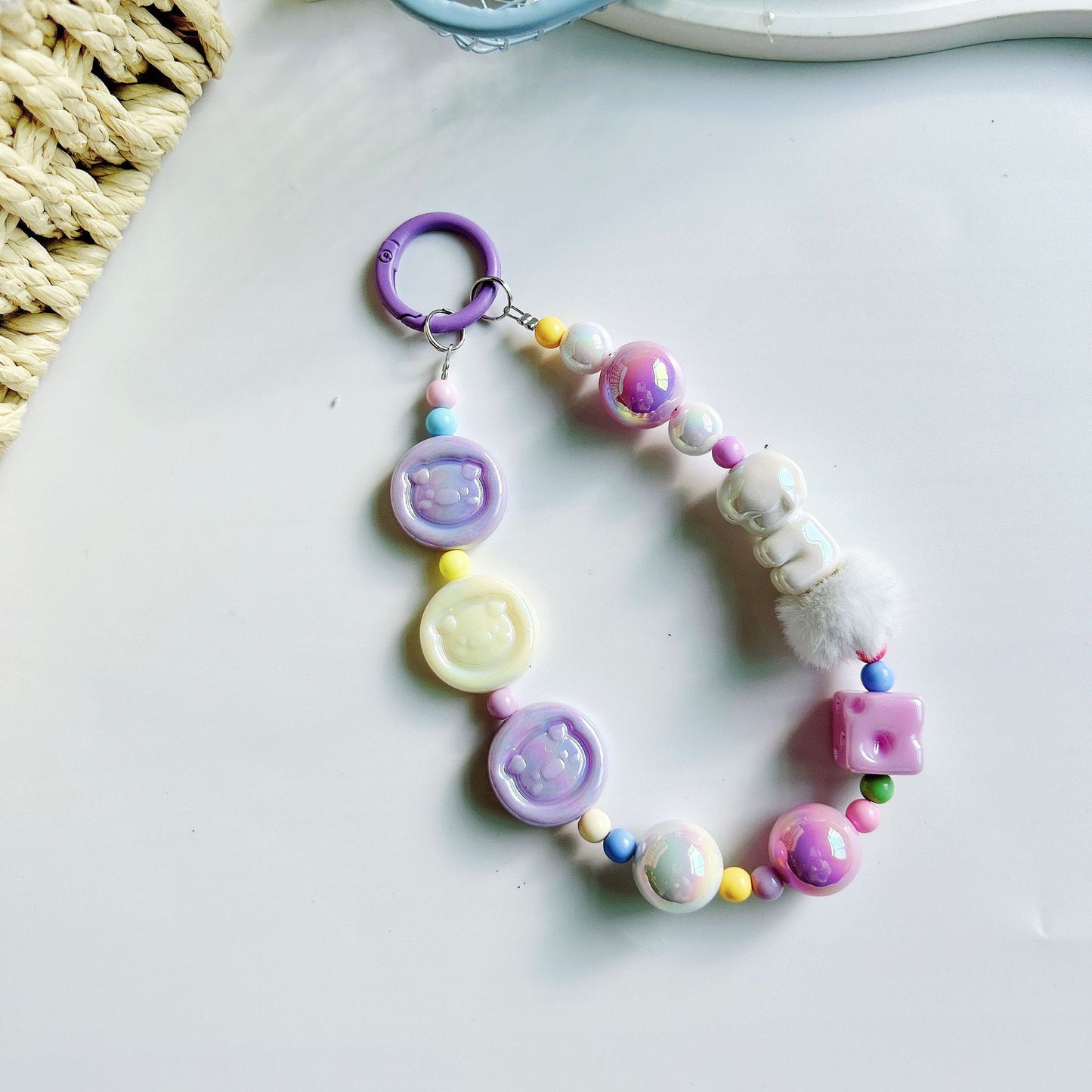 Autumn and winter new pig calcium tablets mobile phone chain colored rice bead string pendant car keychain earphone bag accessories