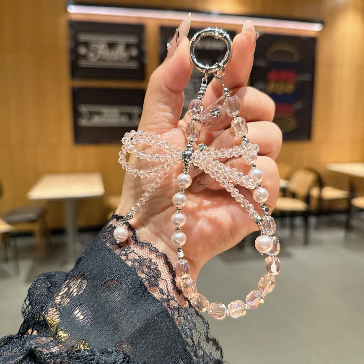Internet celebrity high sense three-dimensional crystal bow mobile phone chain pendant key lanyard pearl mobile phone lanyard bag chain