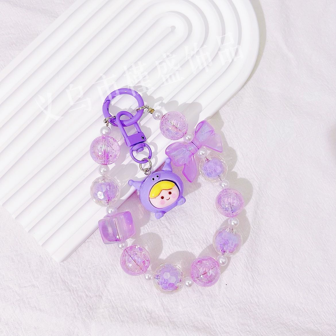 Cartoon three-dimensional cute particle, mobile phone chain pendant, straight hole bead string, student schoolbag, pendant, blind box, gift key hook